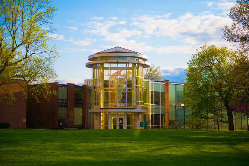 Illinois Wesleyan University